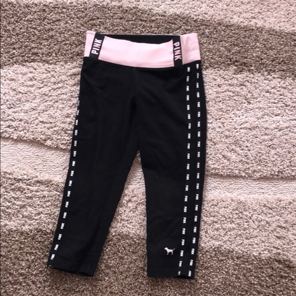 PINK VICTORIA SECRET YOGA PANTS (NEGOTIABLE)